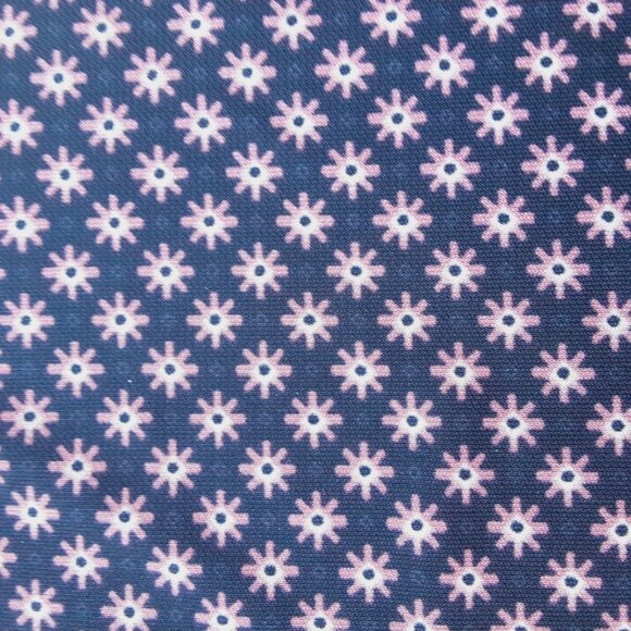 Ann Taylor Fitted Black & Rose V Neck Blouse XSP - Picture 8 of 12